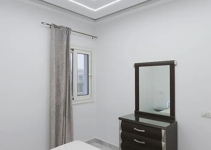 Modern 1br Minutes From The Tourist Centre, Wifi F Charm el-Cheikh